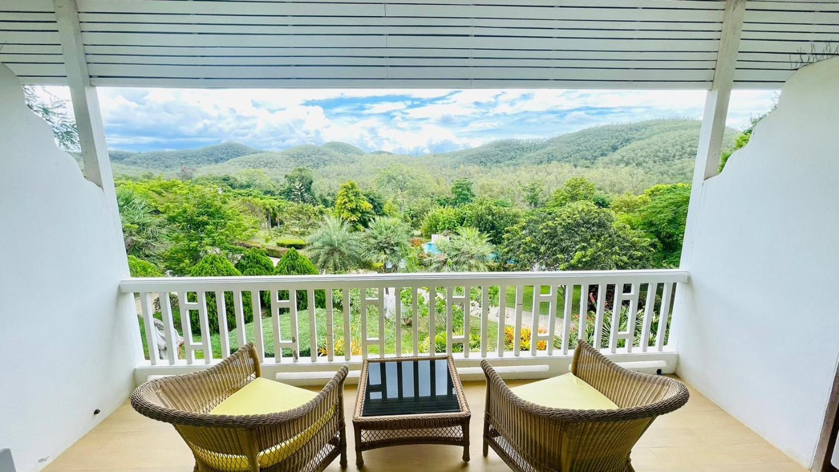 Hotel Baan Ing Khao Pak Chong Zewnętrze zdjęcie